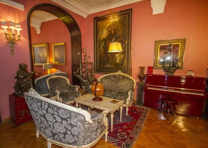 Affittacamere Residenza Frattina 4*