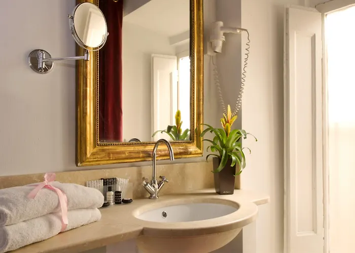 Residenza Frattina Konukevi 4*